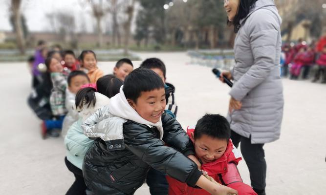 打败第九关！以中国式班主任为主题的拔河攻略（用策略与团队合作，夺取胜利！）